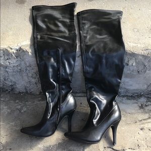 Chinese Laundry Z Skyfall boots, U.S. size 7.5